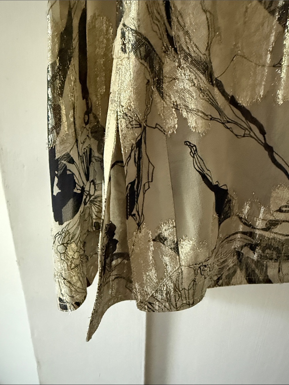 Tory Burch Black and Gold Metallic Floral V-Neck Top - Picture 5 of 5